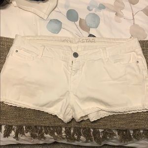 Vanilla Star white shorts size 15